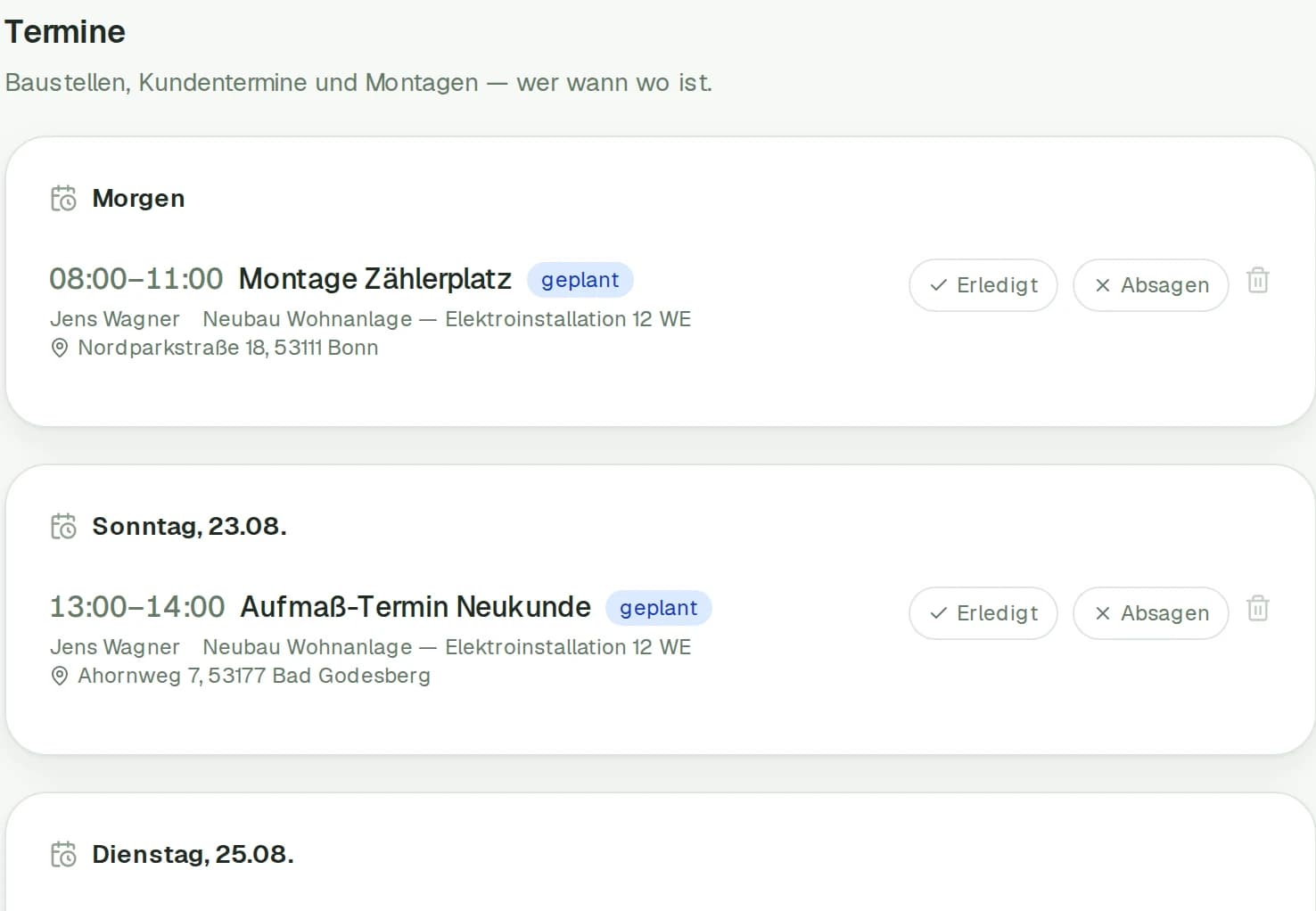 Terminliste mit drei Terminen, Mitarbeiter, Auftrag und Adresse je Termin