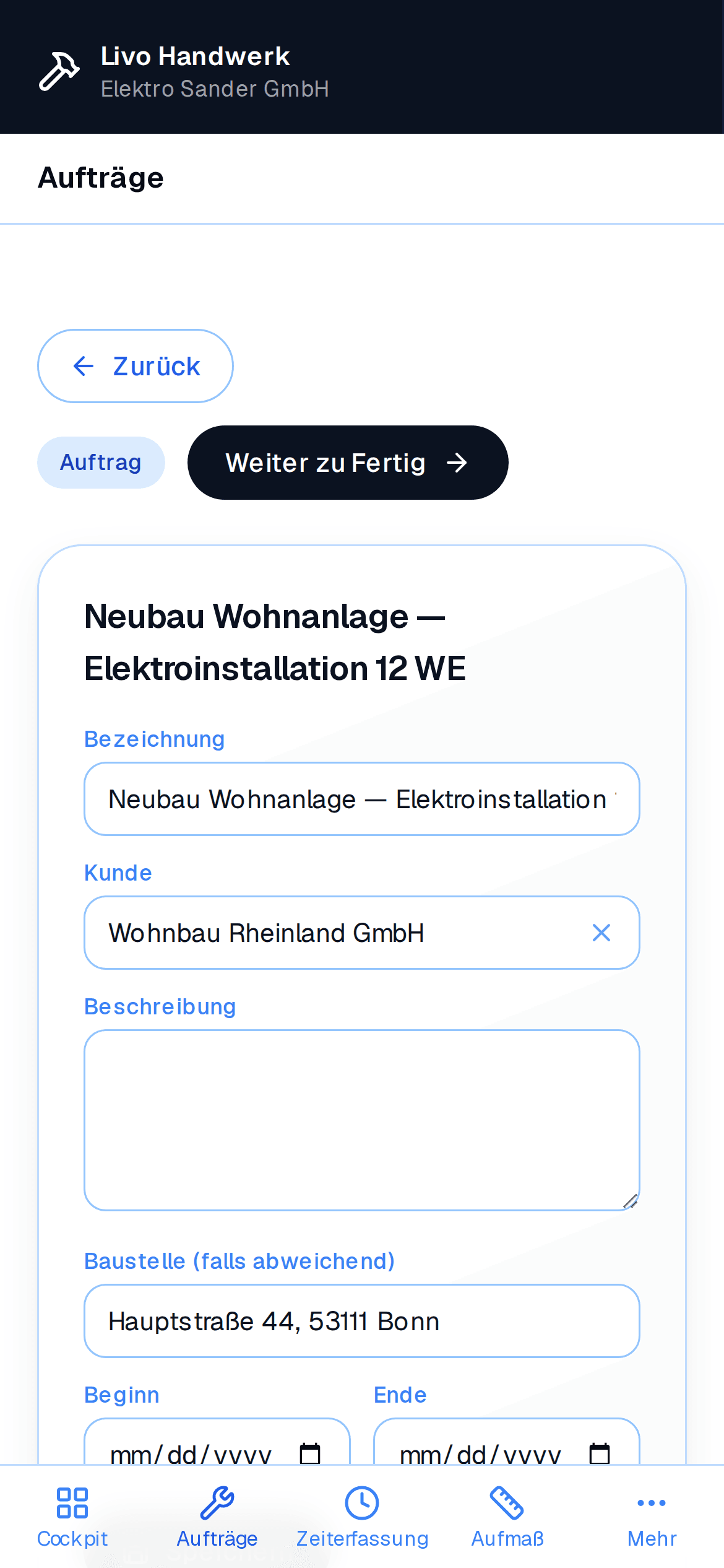 Ein Auftrag in der Web-App auf dem Handy: Kunde, Baustelle und Status